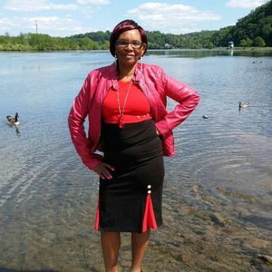 Meet your Posher, Teresiah